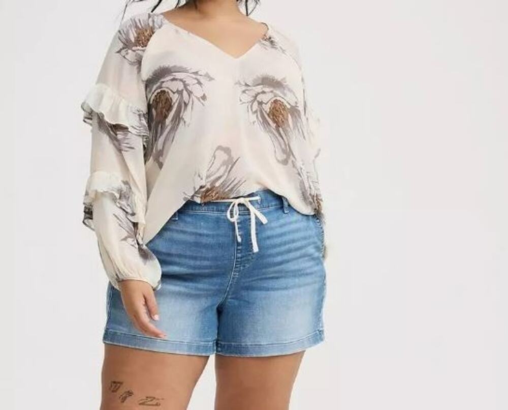 Torrid Floral Chiffon Ruffle Blouse NWT Plus Size 4X (26)